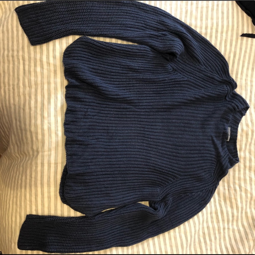 Navy ribbed cropped sweater